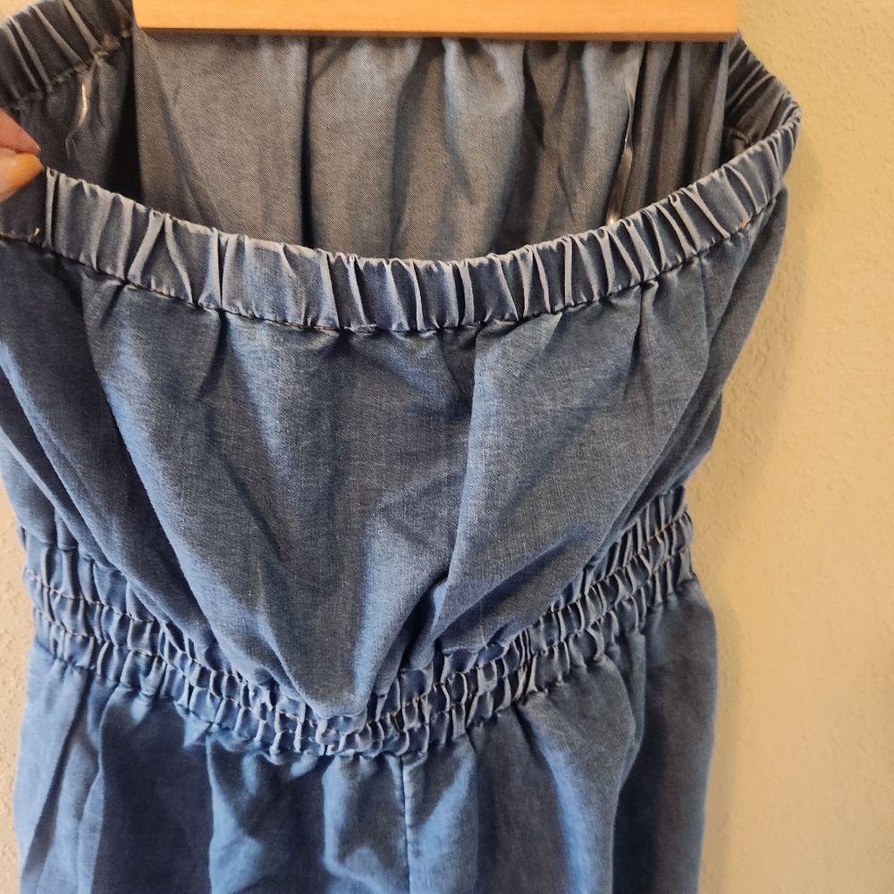 Blush blue jean slweveless jumpsuit. Size XL. Pockets on both sides. - Picture 5 of 11